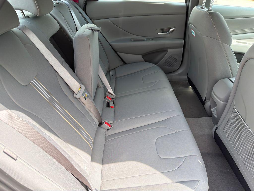 New 2026 Amazon Gray HYUNDAI SEL Sport Premium image 16