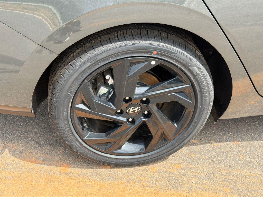 New 2026 Amazon Gray HYUNDAI SEL Sport Premium image 18