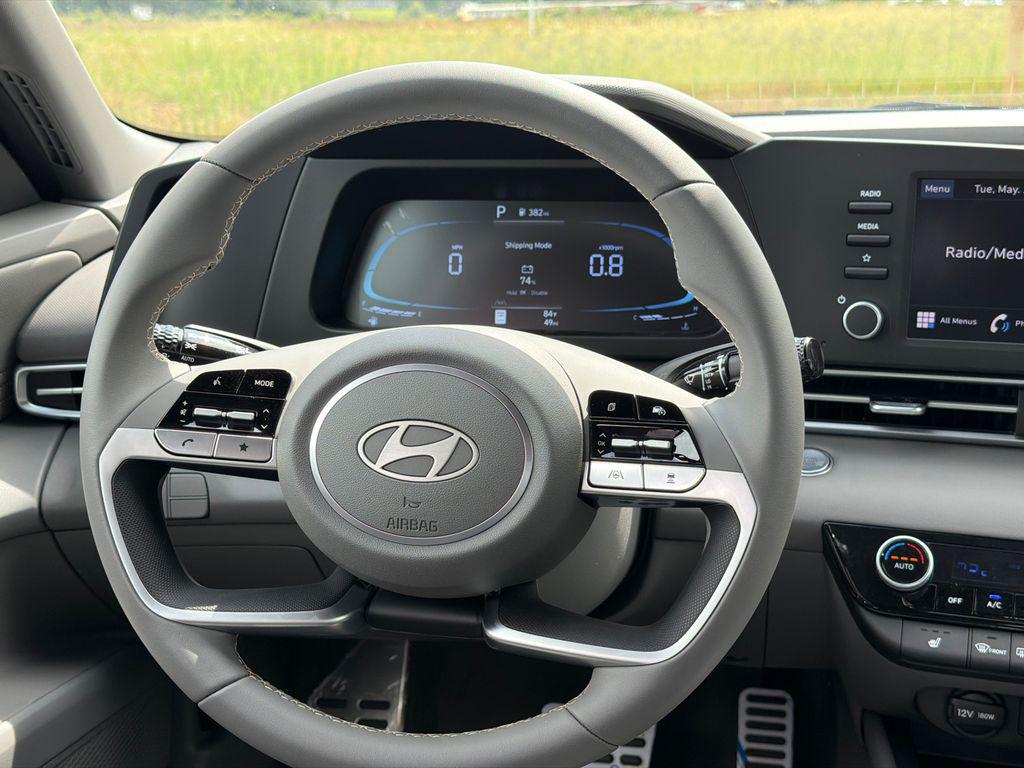 New 2026 Amazon Gray HYUNDAI SEL Sport Premium image 24