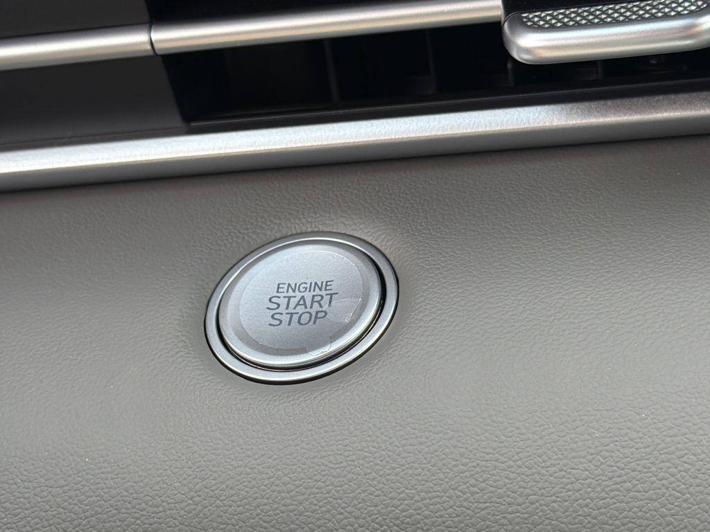 New 2026 Amazon Gray HYUNDAI SEL Sport Premium image 31