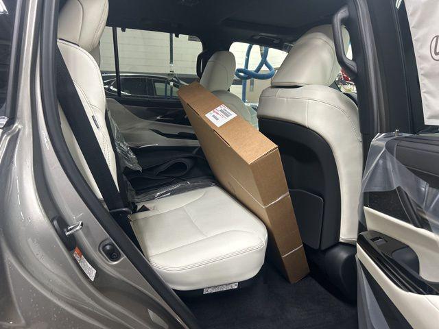 2026 Lexus LX Luxury