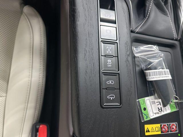 2026 Lexus LX Luxury