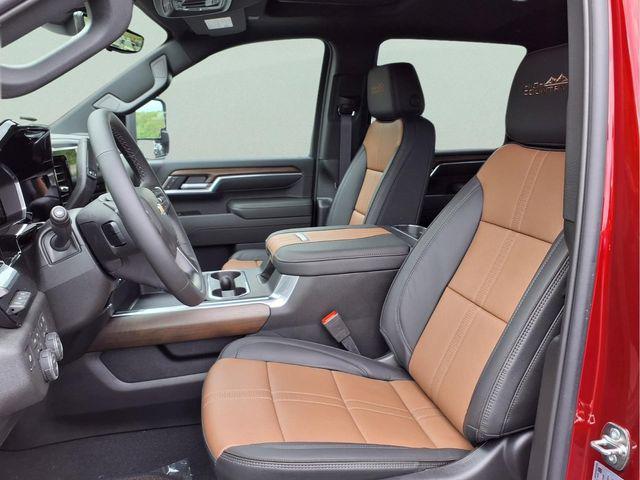 2026 Chevrolet Silverado 3500HD Crew Cab, Standard Bed, High Country, 4WD
