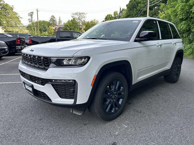2026 Jeep Grand Cherokee 85th Anniversary Edition
