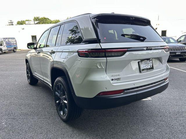 2026 Jeep Grand Cherokee 85th Anniversary Edition