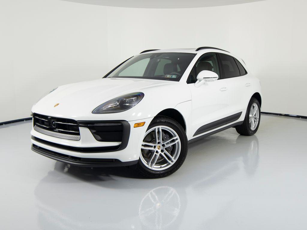 /2026 Porsche Macan