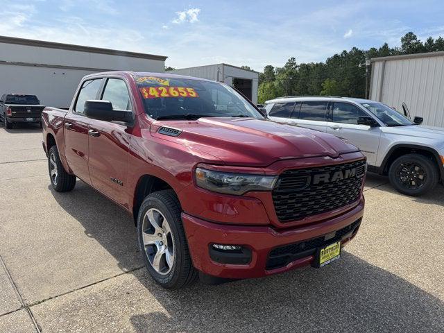 2026 RAM Ram 1500 RAM 1500 EXPRESS CREW CAB 4X2 57 BOX