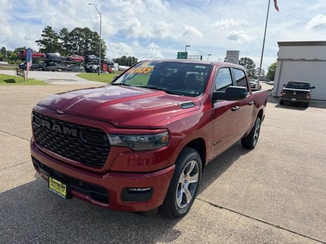 2026 RAM Ram 1500 RAM 1500 EXPRESS CREW CAB 4X2 57 BOX