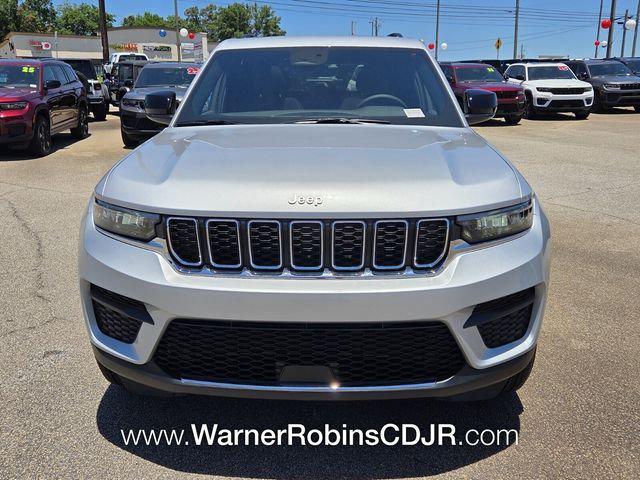 2026 Jeep Grand Cherokee GRAND CHEROKEE LAREDO X 4X2