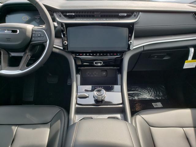 2026 Jeep Grand Cherokee L Limited 4x4