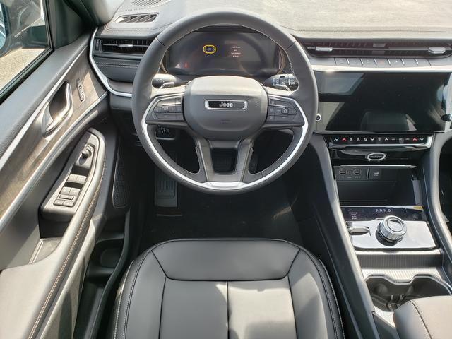 2026 Jeep Grand Cherokee L Limited 4x4