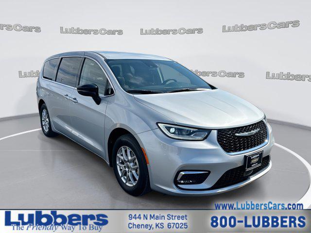 2024 Chrysler Pacifica Touring L for sale in Cheney, KS