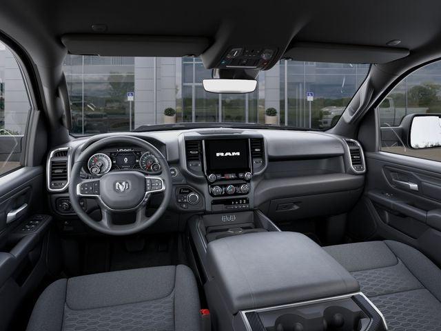 2026 Ram 1500 Express Crew Cab 4x4 5'7" Box