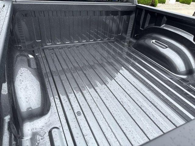 2026 Ram 1500 Express Crew Cab 4x4 5'7" Box