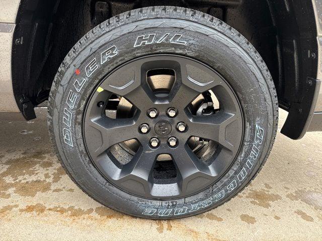 2026 Ram 1500 Express Crew Cab 4x4 5'7" Box