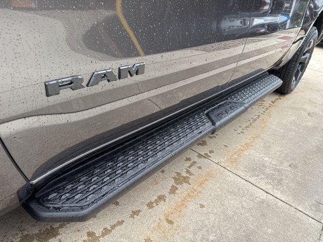 2026 Ram 1500 Express Crew Cab 4x4 5'7" Box