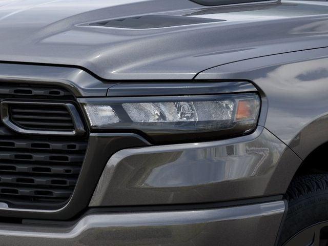 2026 Ram 1500 Express Crew Cab 4x4 5'7" Box