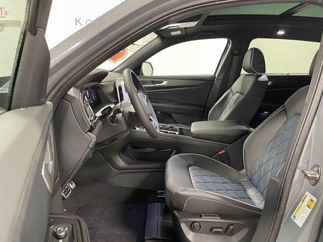 2026 Volkswagen Atlas Cross Sport SEL Premium R-Line