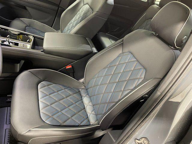 2026 Volkswagen Atlas Cross Sport SEL Premium R-Line