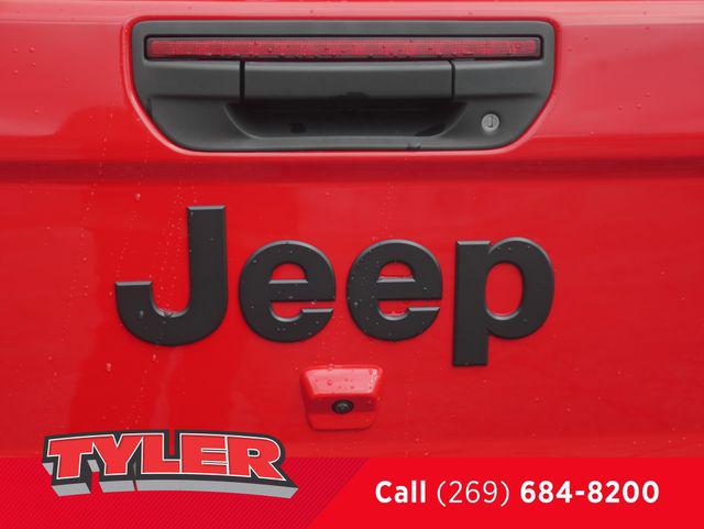2022 Jeep Gladiator Sport