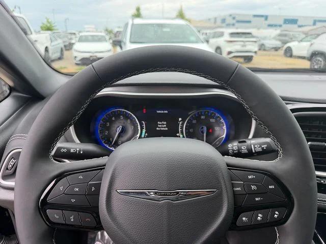 2026 Chrysler Pacifica Select AWD