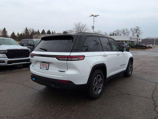 2023 Jeep Grand Cherokee Trailhawk