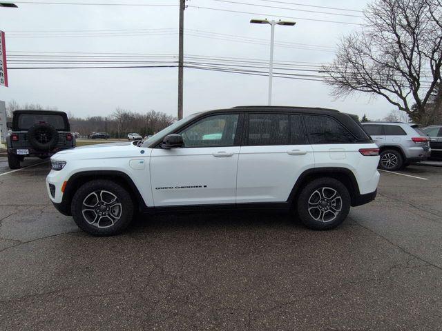 2023 Jeep Grand Cherokee Trailhawk