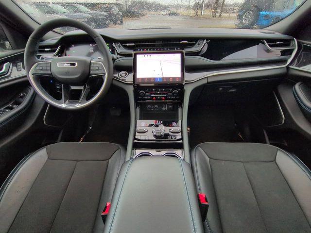 2023 Jeep Grand Cherokee Trailhawk