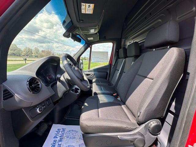 2026 Mercedes-Benz Sprinter 2500 Standard Roof 4-Cyl Diesel