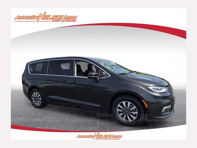 2023 Chrysler Pacifica Hybrid Touring L for sale in Martinsville, VA
