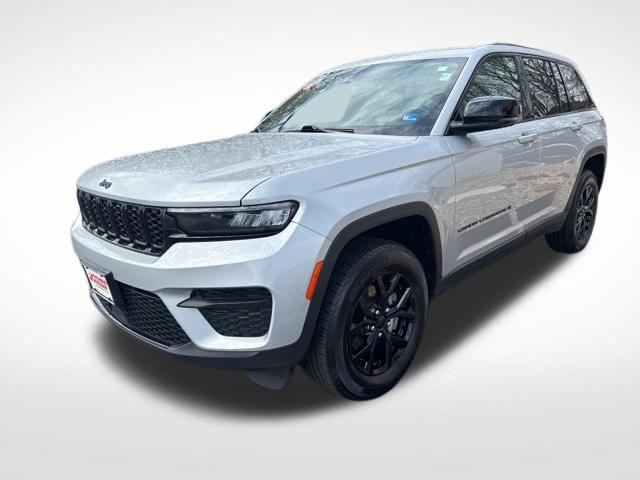 2025 Jeep Grand Cherokee Altitude 4x4