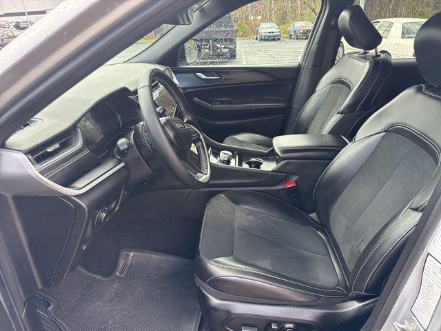 2025 Jeep Grand Cherokee Altitude 4x4