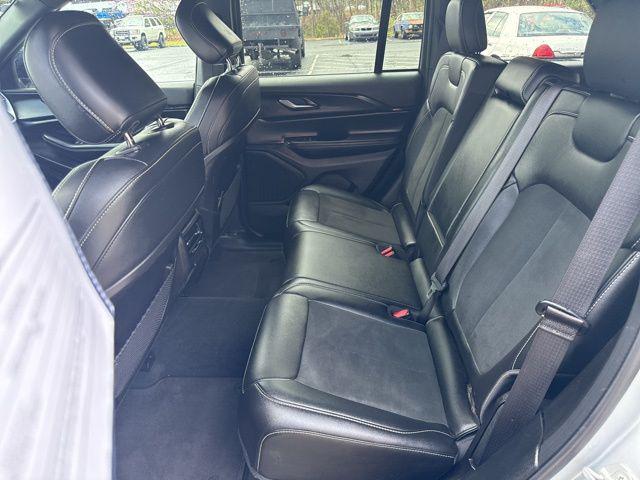 2025 Jeep Grand Cherokee Altitude 4x4