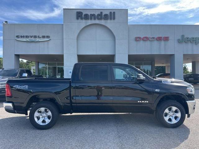 2026 Ram 1500 Lone Star Crew Cab 4x4 5'7" Box