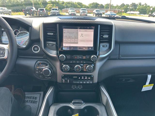 2026 Ram 1500 Lone Star Crew Cab 4x4 5'7" Box