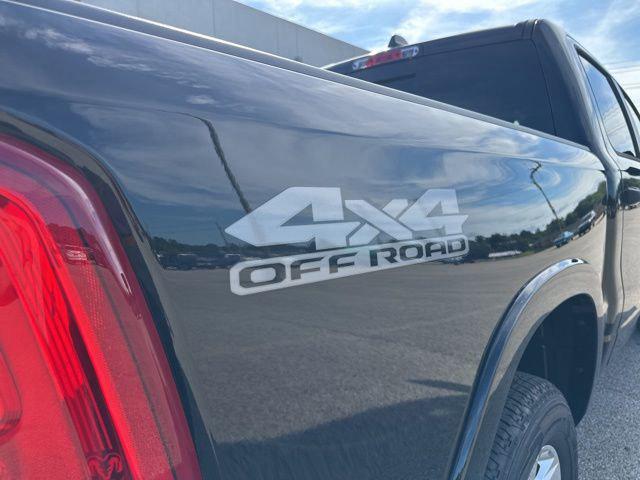 2026 Ram 1500 Lone Star Crew Cab 4x4 5'7" Box