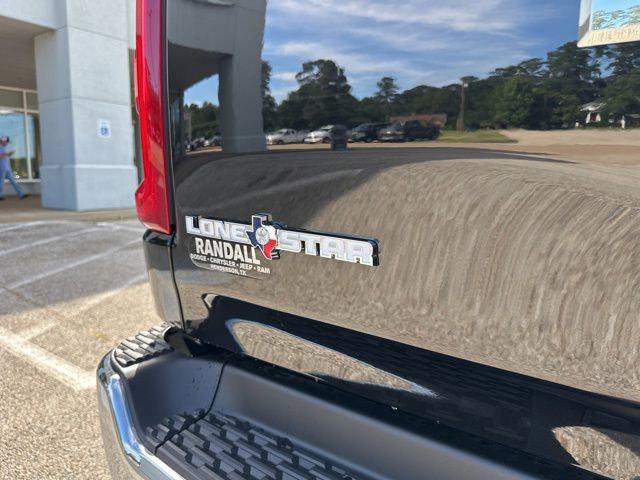 2026 Ram 1500 Lone Star Crew Cab 4x4 5'7" Box
