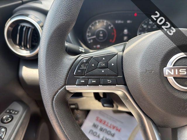 2023 Nissan Kicks SV Xtronic CVT