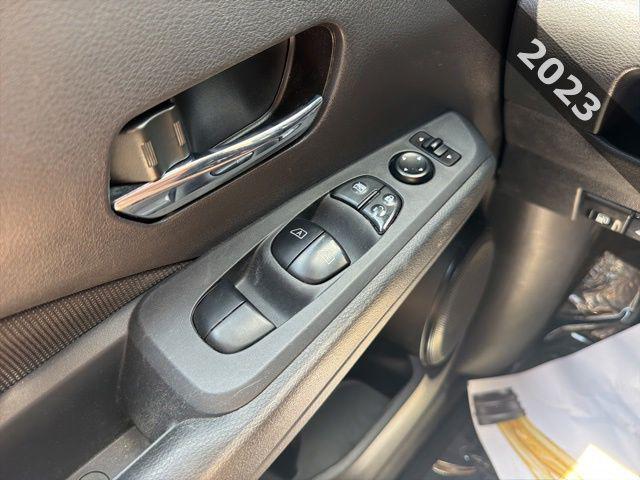 2023 Nissan Kicks SV Xtronic CVT