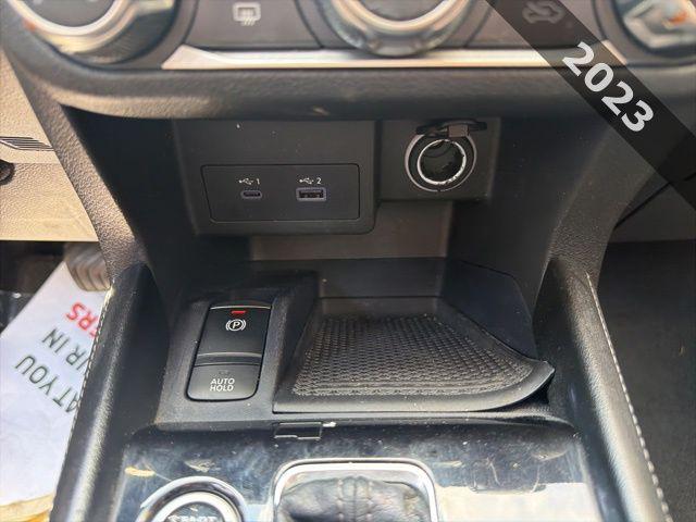 2023 Nissan Kicks SV Xtronic CVT