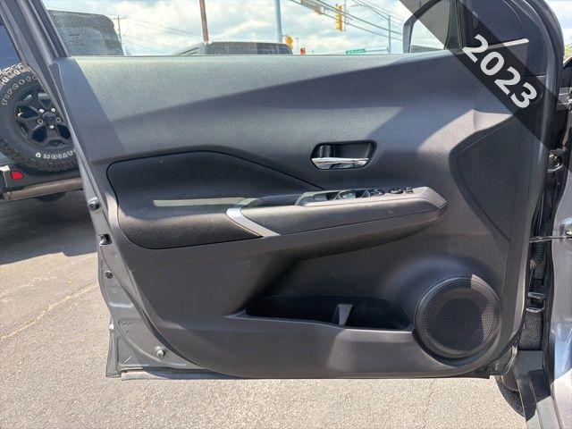 2023 Nissan Kicks SV Xtronic CVT