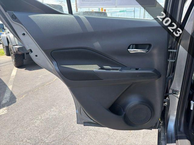 2023 Nissan Kicks SV Xtronic CVT