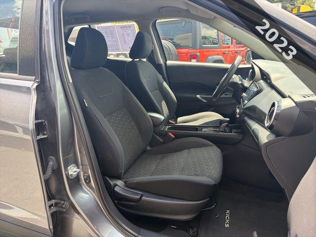 2023 Nissan Kicks SV Xtronic CVT
