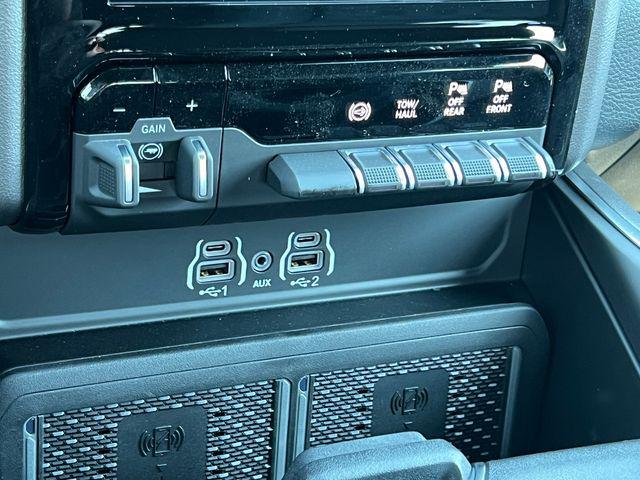2026 Ram 2500 Big Horn Crew Cab 4x4 6'4" Box