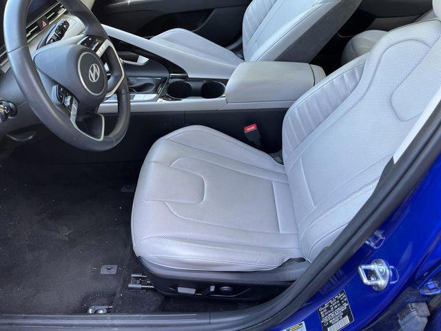 2025 Hyundai Elantra Hybrid Limited