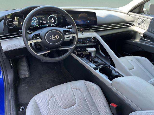 2025 Hyundai Elantra Hybrid Limited