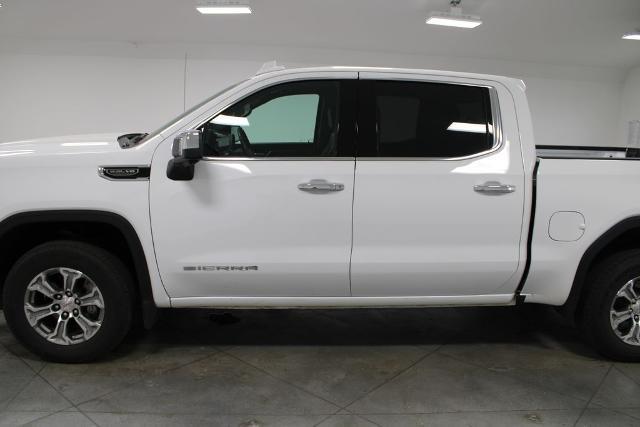 2025 GMC Sierra 1500 4WD Crew Cab Short Box SLT