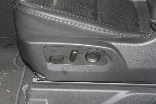 2025 GMC Sierra 1500 4WD Crew Cab Short Box SLT