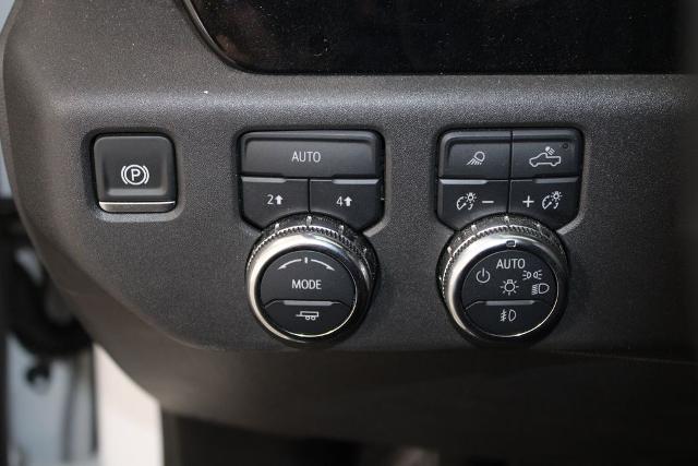 2025 GMC Sierra 1500 4WD Crew Cab Short Box SLT