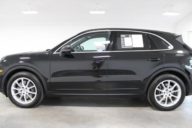 2024 Porsche Cayenne Base